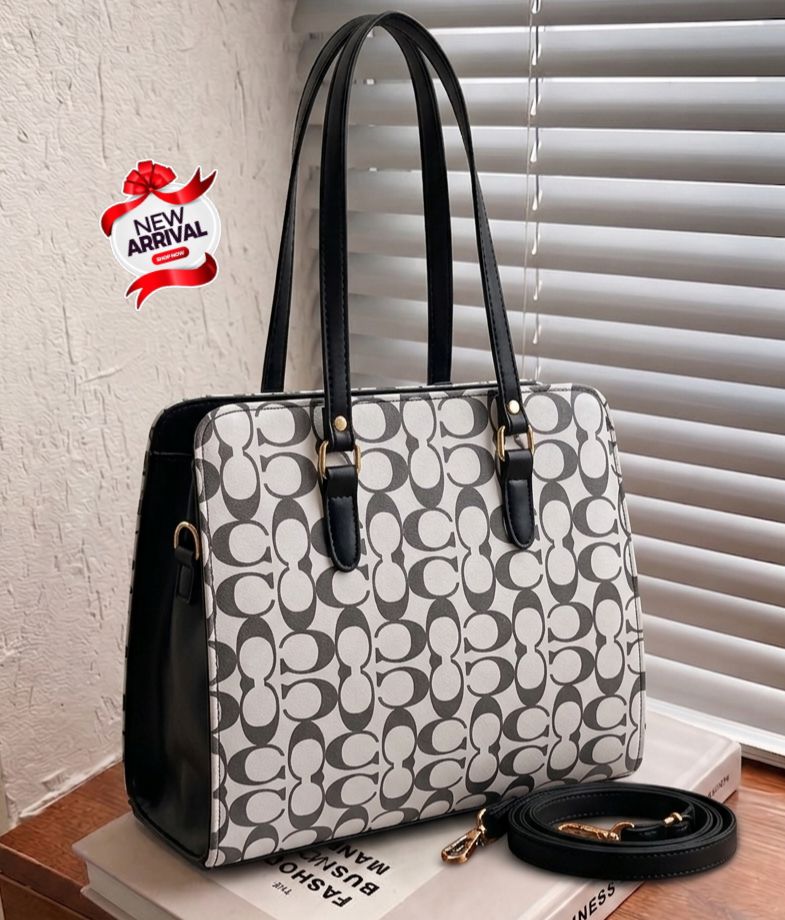 COACH SHOULDER BAG - LADIES