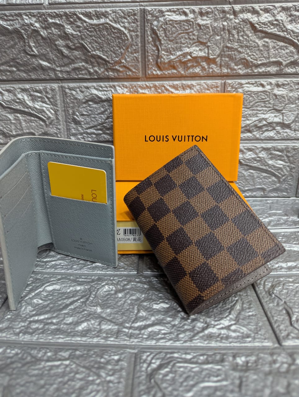LOUIS VUITTON-MINI WALLET
